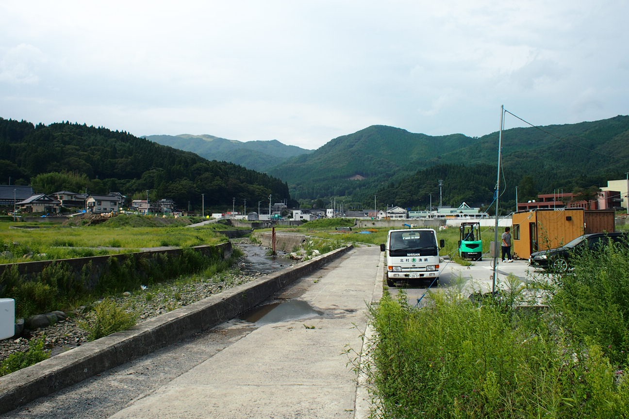 По следам трагедии 3.11: на крыше дома