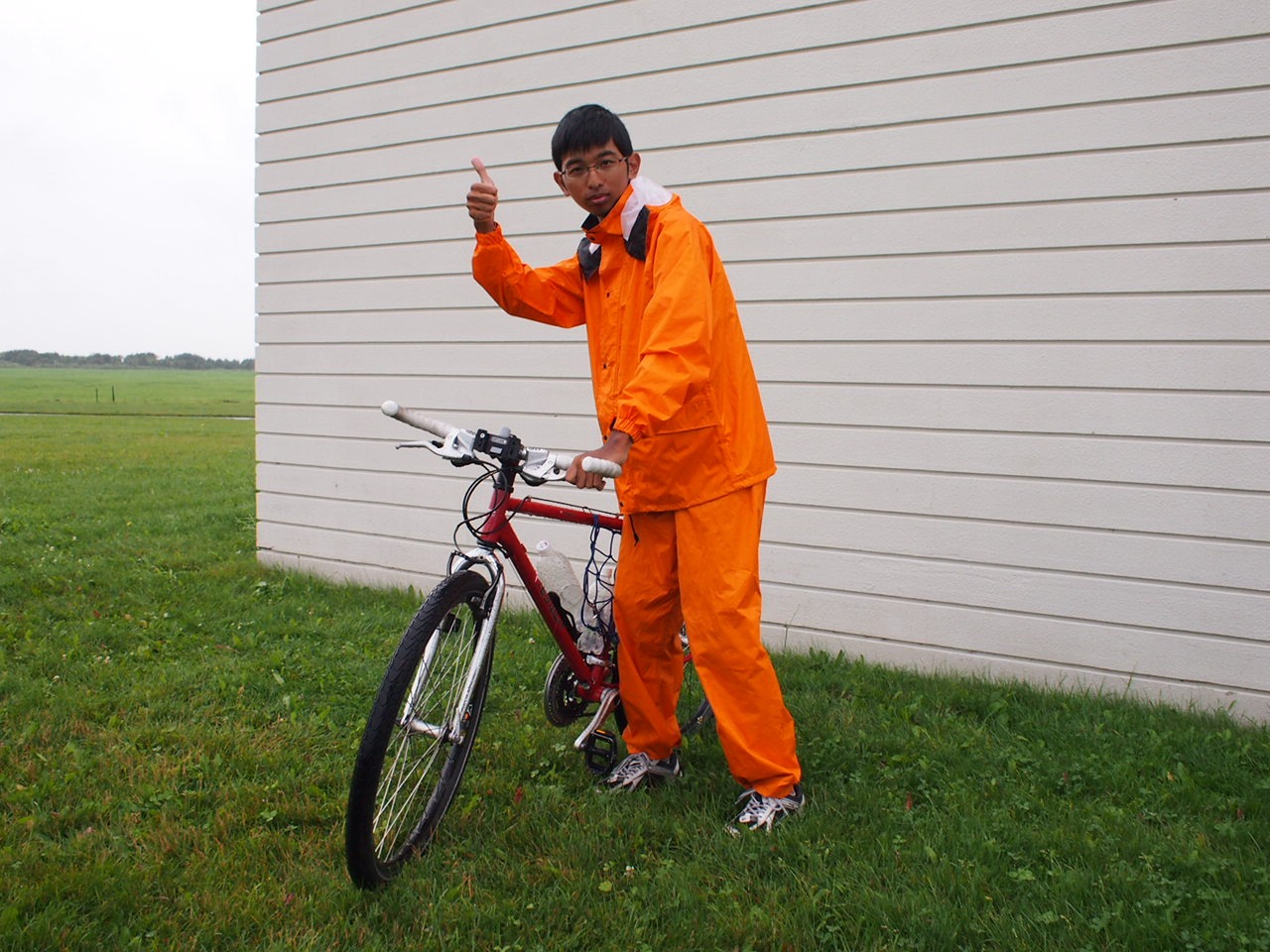 Онсен, дождь, японец