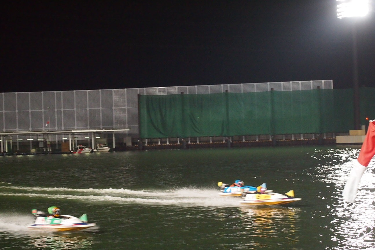 Еще один день. Из Токио в Никко